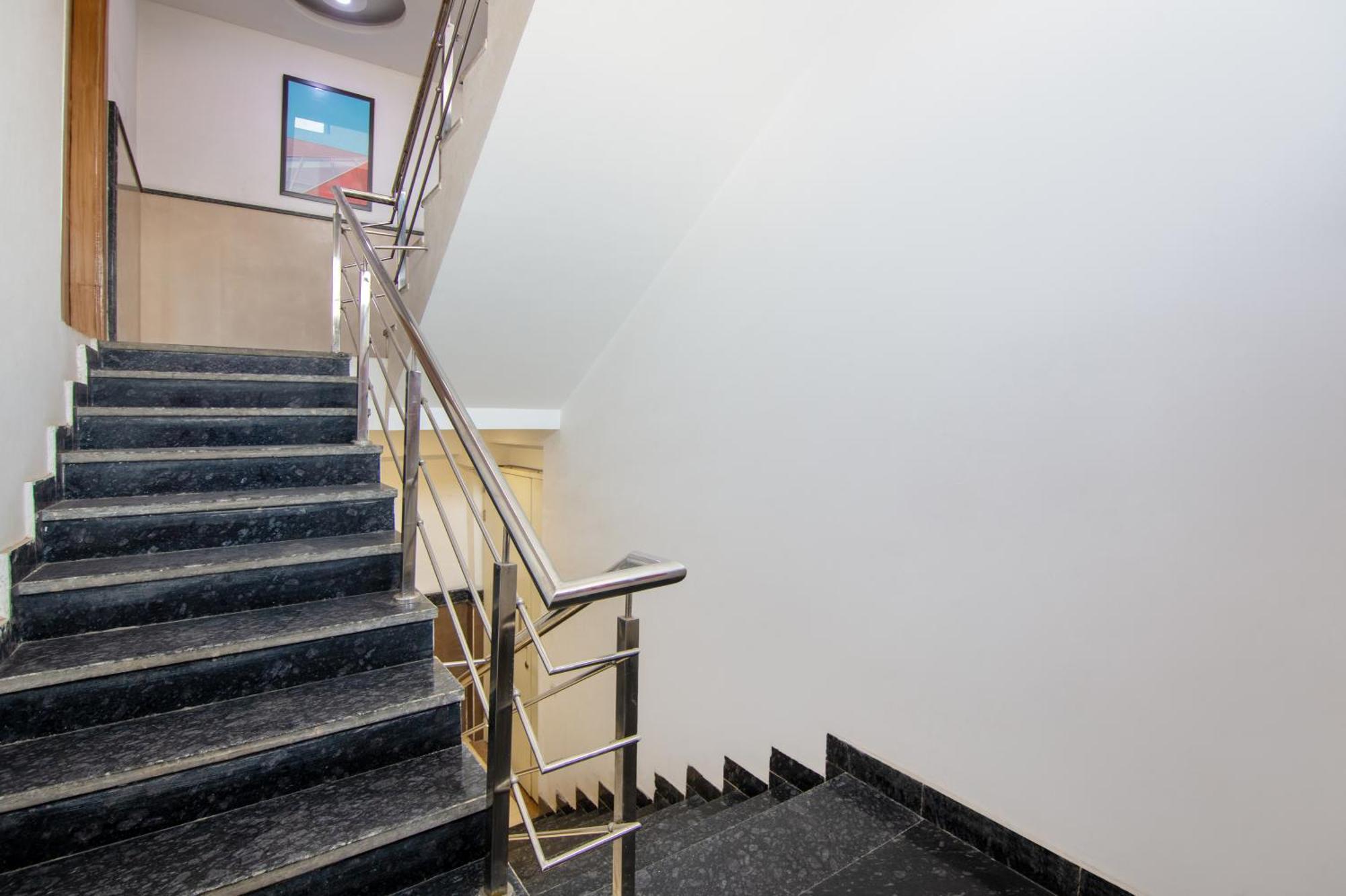 Hotel Lohmod At National Highway 8 - Free Airport Transffer New Delhi Extérieur photo