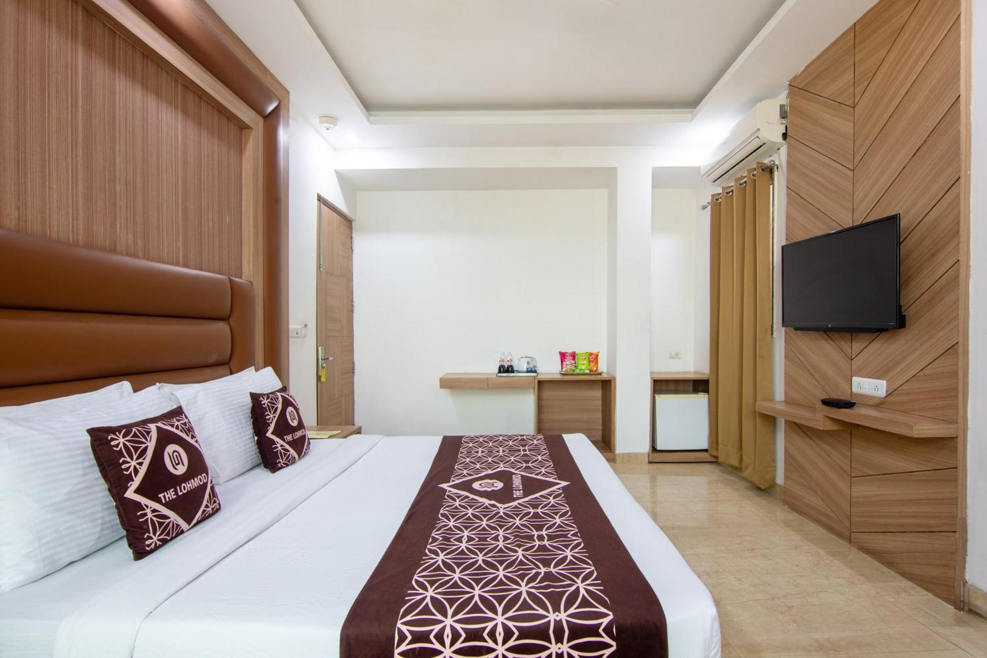 Hotel Lohmod At National Highway 8 - Free Airport Transffer New Delhi Extérieur photo