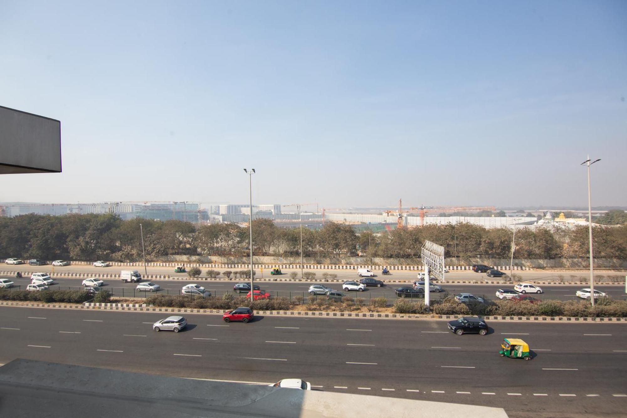 Hotel Lohmod At National Highway 8 - Free Airport Transffer New Delhi Extérieur photo