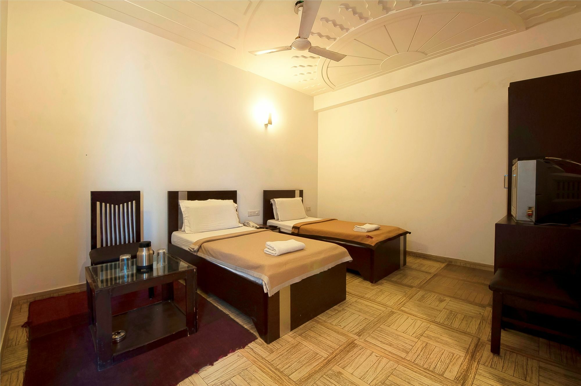 Hotel Lohmod At National Highway 8 - Free Airport Transffer New Delhi Extérieur photo